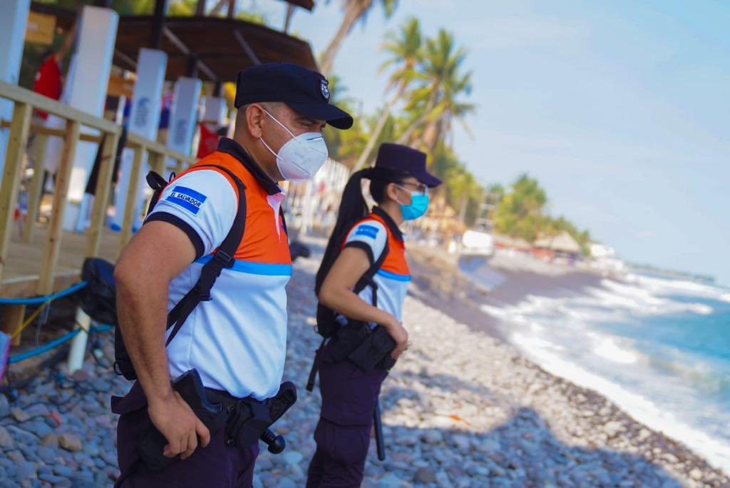 PNC garantiza seguridad a delegaciones y staff que participan del preolímpico de surf en las costas salvadoreñas pnc-garantiza-seguridad-a-delegaciones-y-staff-que-participan-del-preolimpico-de-surf-en-las-costas-salvadorenas